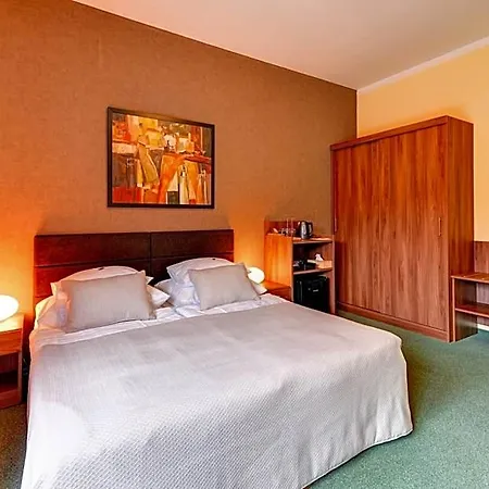 Hermes 4*